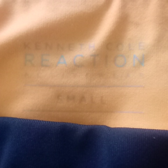 Clothes - Picture 2 of 4